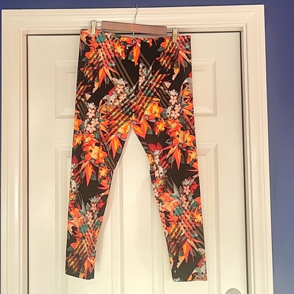 Women's Capris leggings - Picture 2 of 4